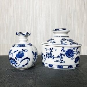 Vienna Woods Fine China Blue Onion Bud Vase & Trinket Box Japan Seymour Mann
